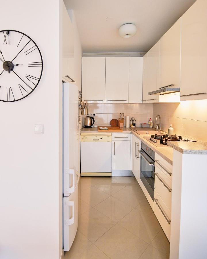 Lovely Apartment Mira Near Airport Zagreb Velika Gorica Bagian luar foto